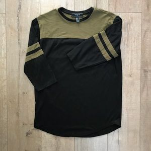 Forever 21 Men’s Small Quarter sleeve